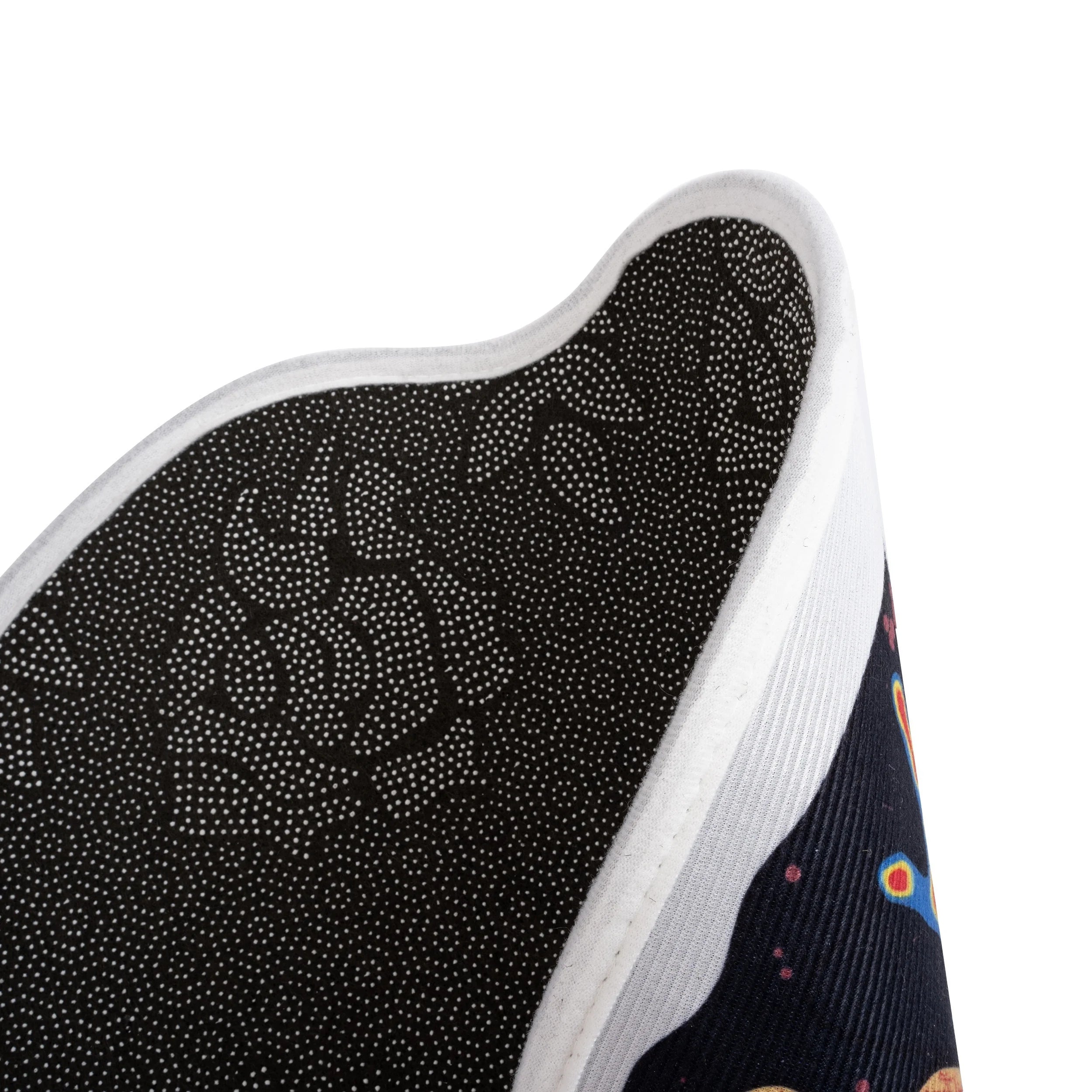 Sneaker Graffiti Non-Slip Entryway Rug – Urban Streetwear-Inspired Floor Mat