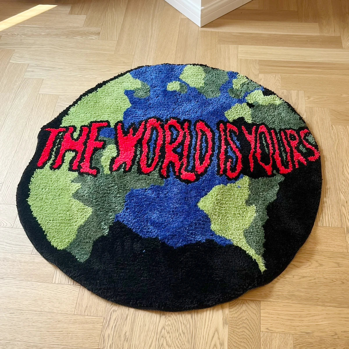 Planet Earth Round Plush Bedroom Rug – Cool Space-Themed Globe Floor Mat