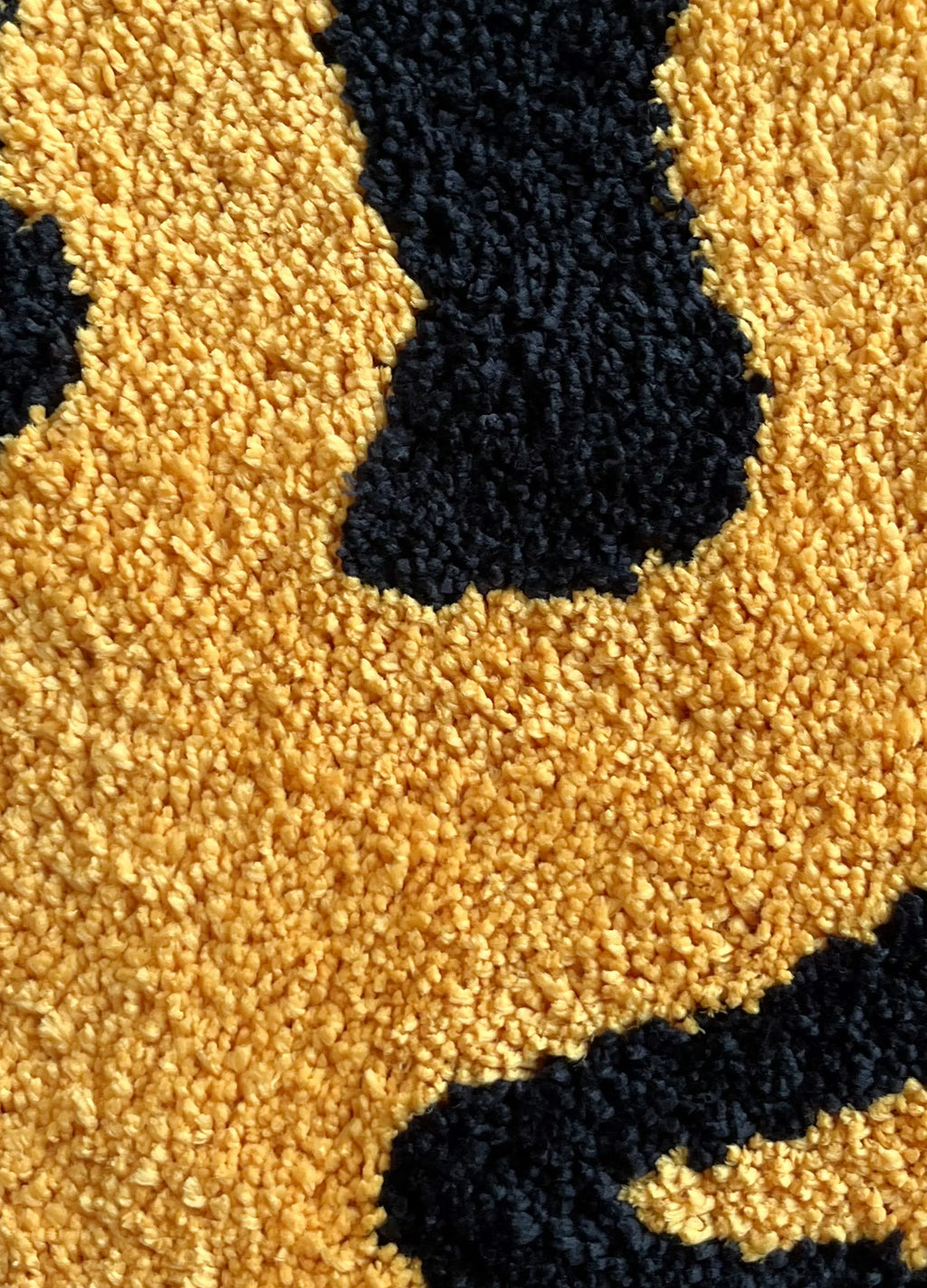 Trippy Smiley Face Fluffy Accent Rug – Psychedelic Retro Bedroom Decor Mat