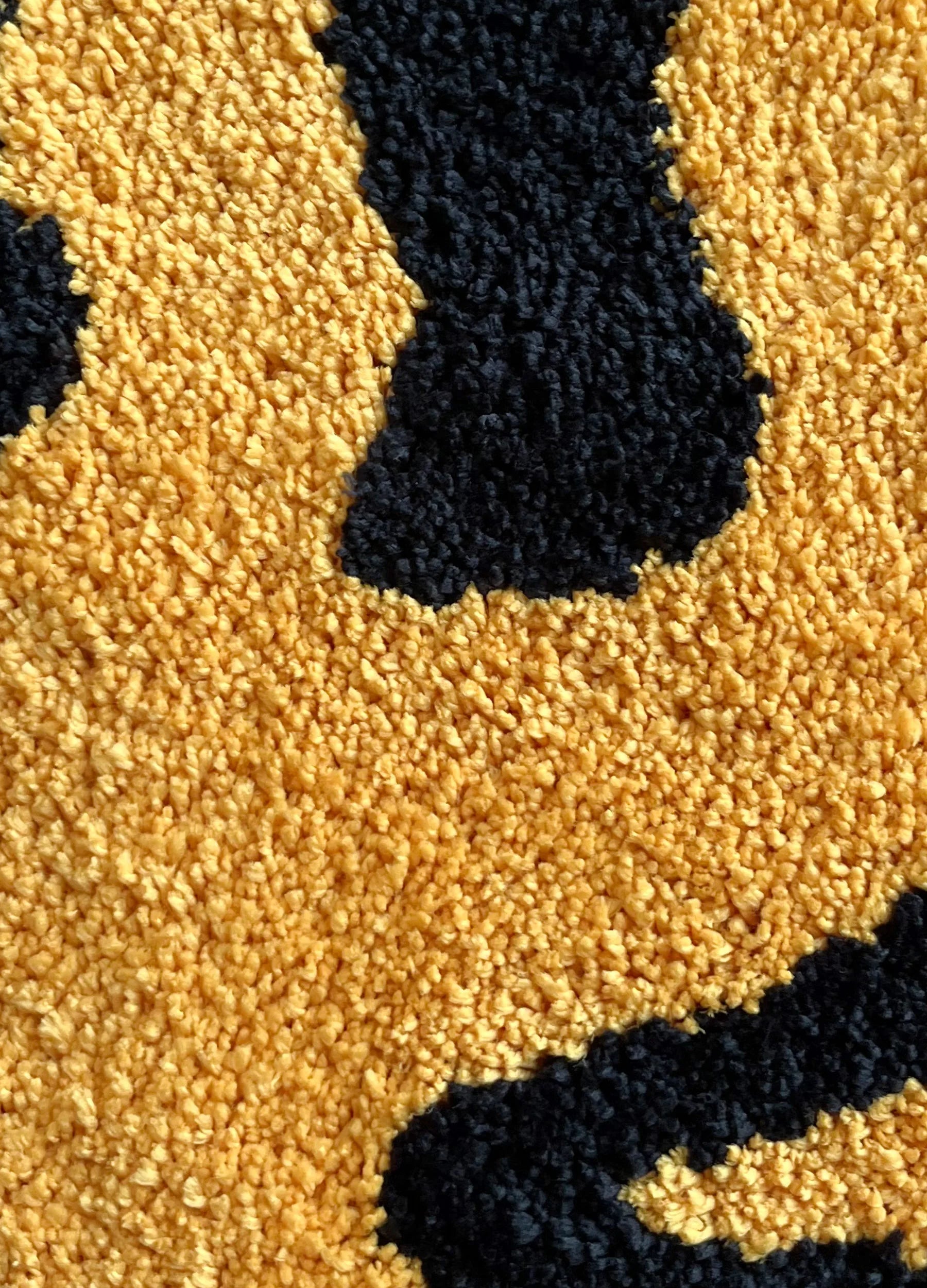 Trippy Smiley Face Fluffy Accent Rug – Psychedelic Retro Bedroom Decor Mat