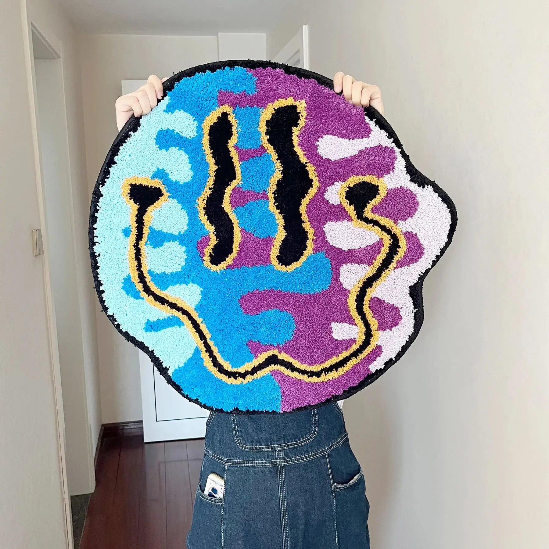 Smiley Avatar Plush Bathroom & Bedroom Rug – Retro Groovy Face Soft Floor Mat